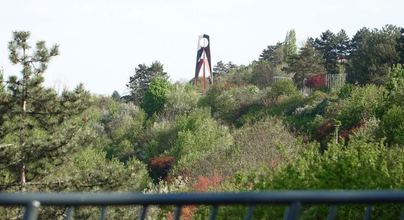 Napos és záporos arcát is megmutatja a pénteki időjárás