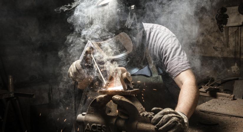 Olyan súlyos problémával néz szembe a Tisza-kormány, amit utoljára a koronavírus-járvány idején láttunk