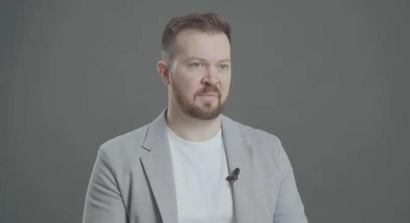 Munkaügyi pert indított a Direkt36-nak kitálaló Szabó Bence a rendőrség ellen