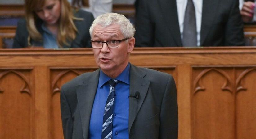 Mi történik? Egy alkotmánybíró lemondásra szólította fel Polt Pétert az AB ülésén