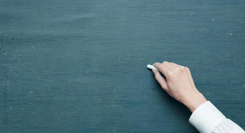 Vizsgálat indult egy tanár ellen: megüthette az alsós kisgyereket, mert az rendetlen volt