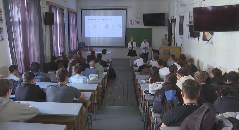 Wunderbad: Prezenciós verseny a Jedlikben