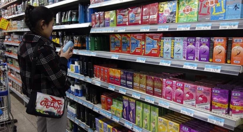 Rémület: a világ legnagyobb óvszergyártója készlethiányra figyelmeztet, beindultak a pánikvásárlások - „előre be kell táraznunk"