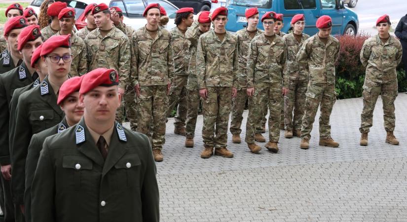 Elballagtak a nyíregyházi honvéd kollégisták (fotók, videók)