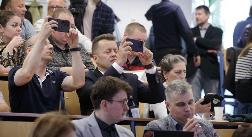 Szakmai csúcstalálkozó: zajlik a GISopen konferencia Székesfehérváron