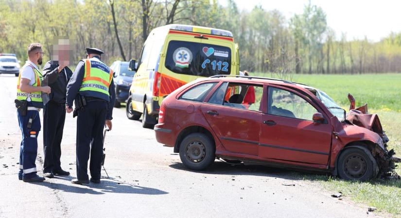 Halálos baleset az 53-ason, hatalmas tűz a hulladékfeldolgozónál