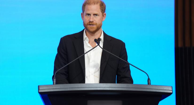 Beperelte Harry herceget a saját jótékonysági szervezete