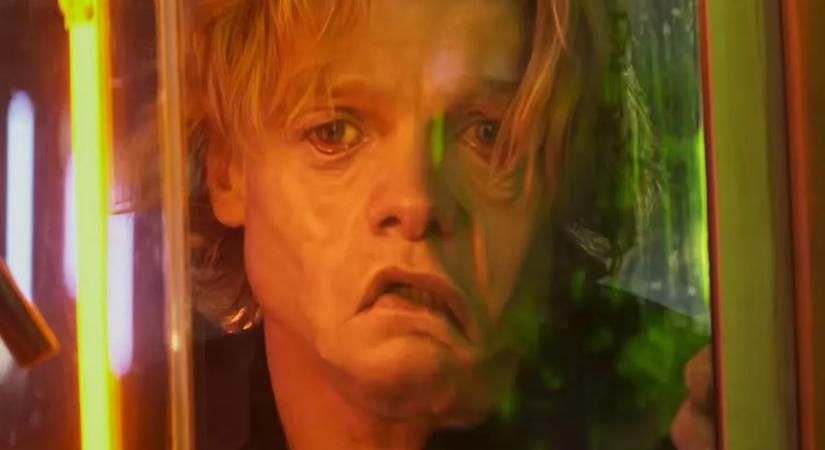 Kegyetlenre sikerült az Agyagpofa előzetese: itt az első képregényfilmes testhorror!