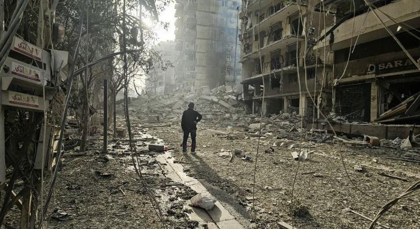 Hihetetlen felvételeket tett közzé az izraeli hadsereg: ruhabolt alatt volt a Hezbollah alagútja