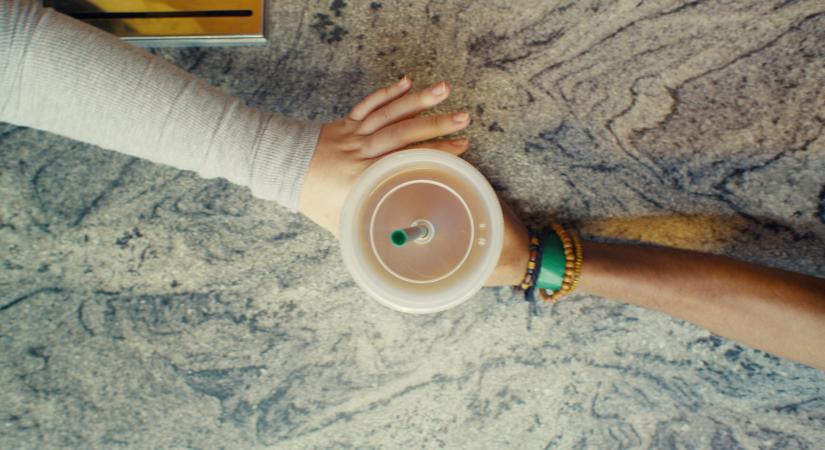 Formáld a jövőt egy csésze kávéval – így ünnepli a Starbucks a Föld napját