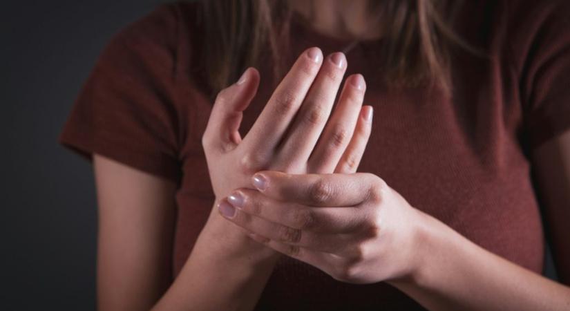 A reumatológusok egyetértenek: ennyi séta kell, hogy ne merevedjenek az ízületek