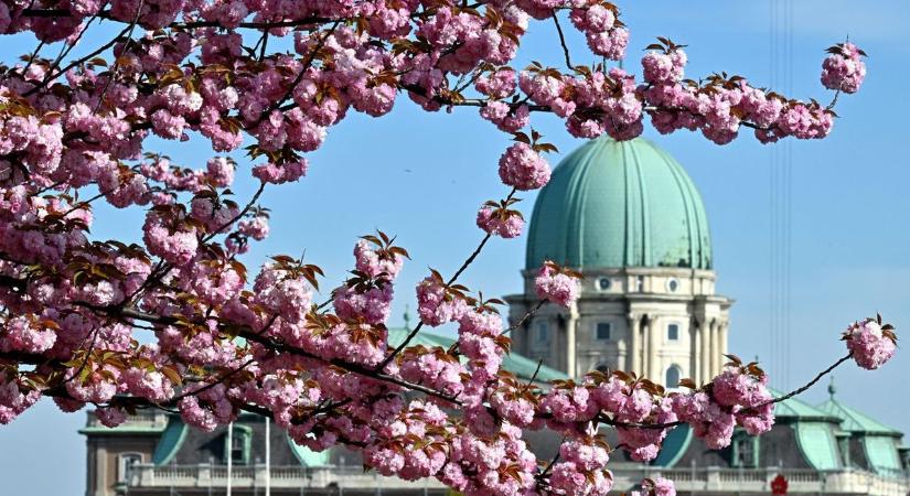Az utolsó hétvégén még megviccel minket az április