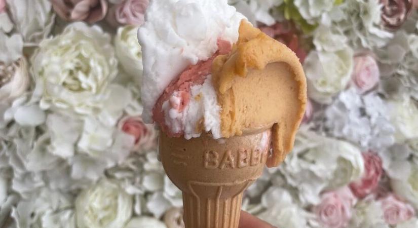 Féláras fagyival jön a Magyar Fagylalt Napja