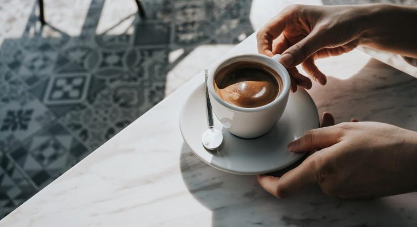 Pénteki friss hírek, forgalom, időjárás – Reggeli pakk