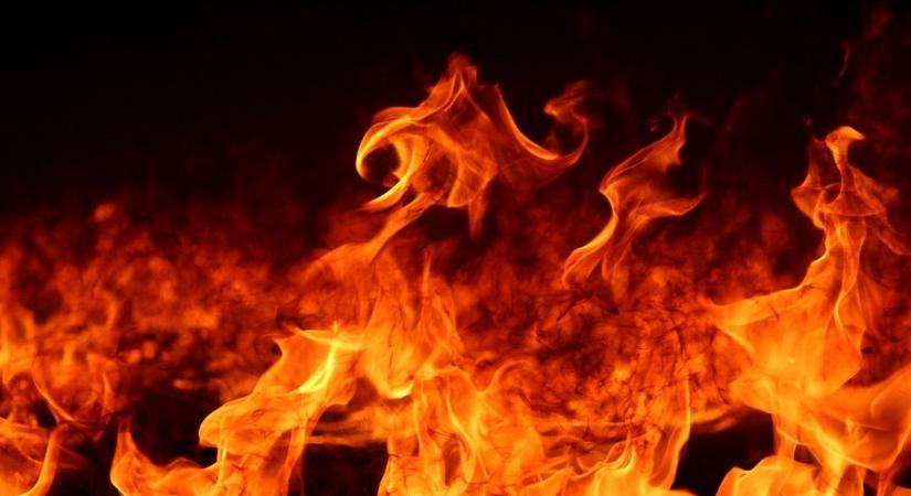 Kigyulladt egy épület az éjjel a zalai településen, ezt találták benne a tűzoltók