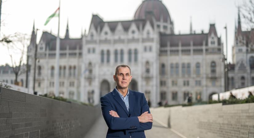 Újabb ismert újságíró jelentette be, hogy nem ő lesz a közmédia vezetője