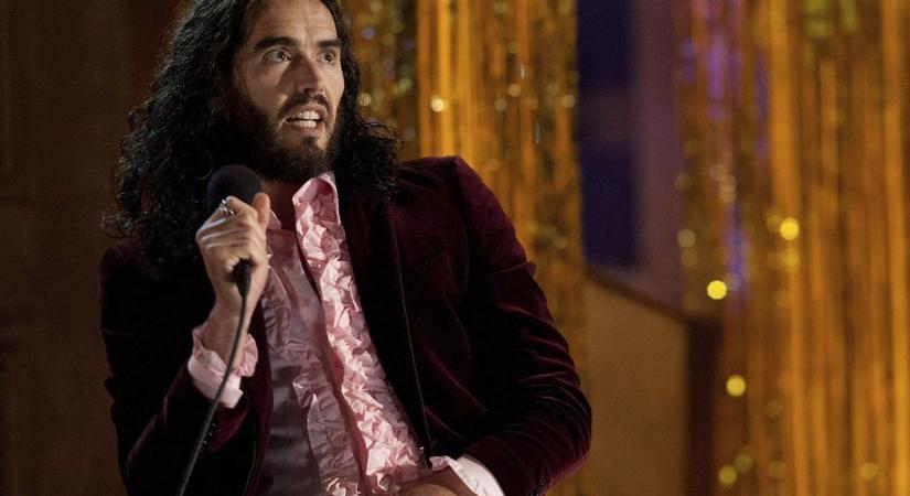 Russell Brand azt mondta, 30 évesen egy 16 évessel létesített szexuális kapcsolatot, kizsákmányolónak nevezte a helyzetet