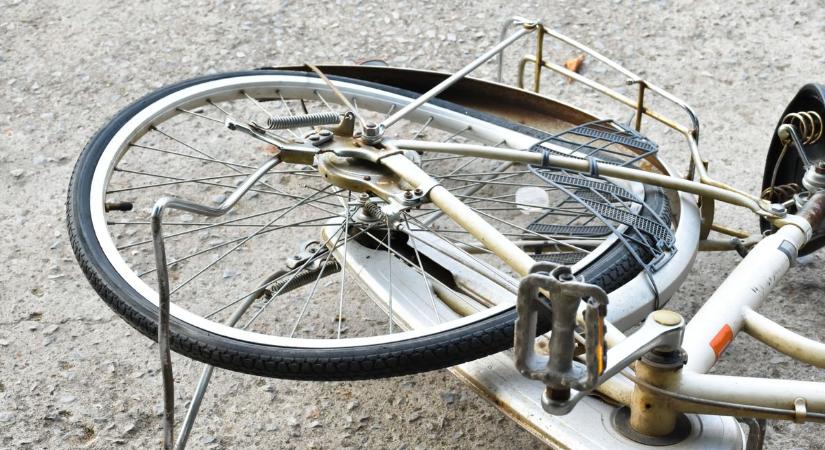 Brutálisat bukott biciklivel az olimpikon sportoló