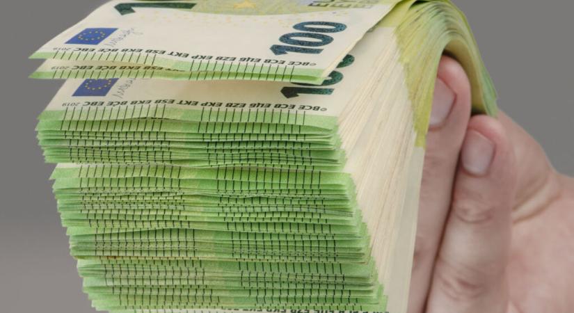 A 2022-es választások előtt a magyar adófizetők 785 ezer euróval támogatták az Agenda Polgári Egyesületet