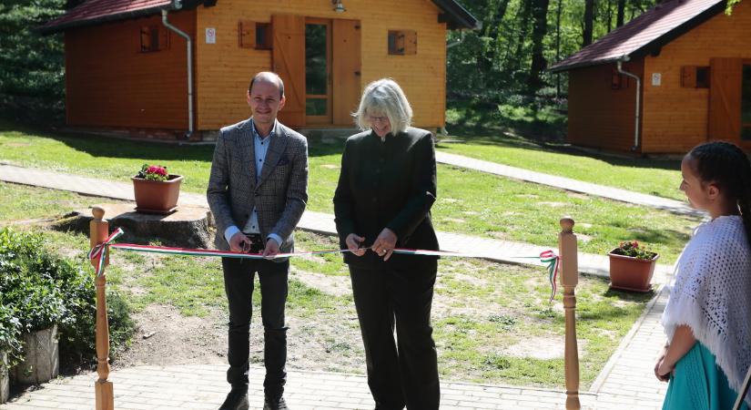 Korszerű szálláshelyekkel nyitják a szezont a Mecsekerdő idén 30 éves erdei iskolái