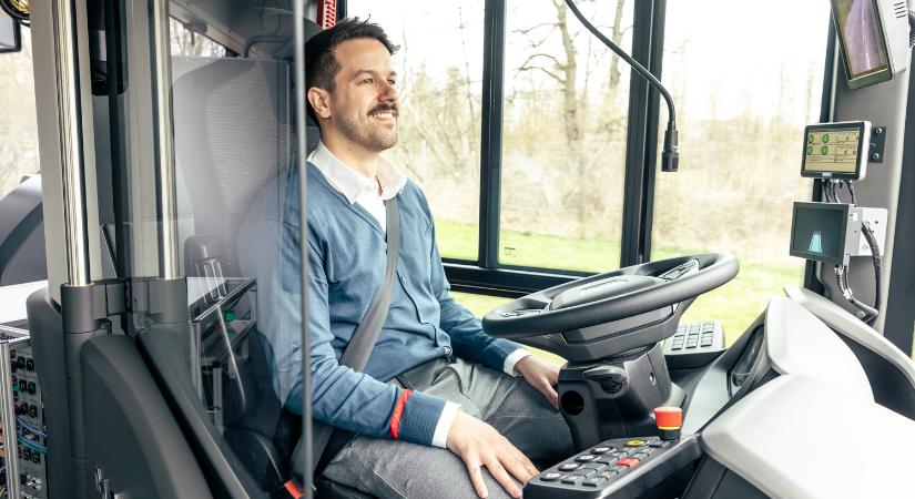 Ebben a buszban már elengedheti a kormányt a sofőr