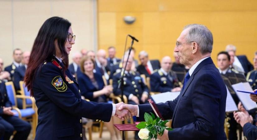 Kimagasló elismerés: nyíregyházi főhadnagy kapta „Az év tűzoltója” díjat