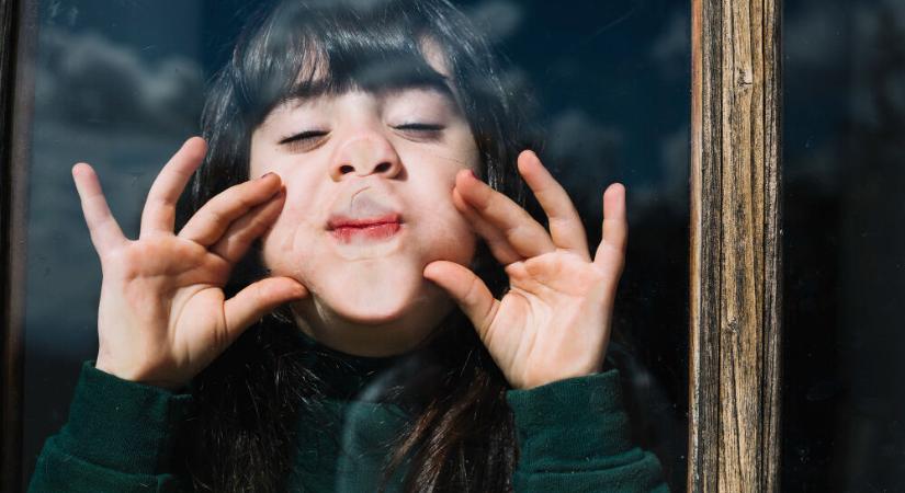 A tartósan beteg gyermeket nevelők is dolgozhatnak már járulékmentesen
