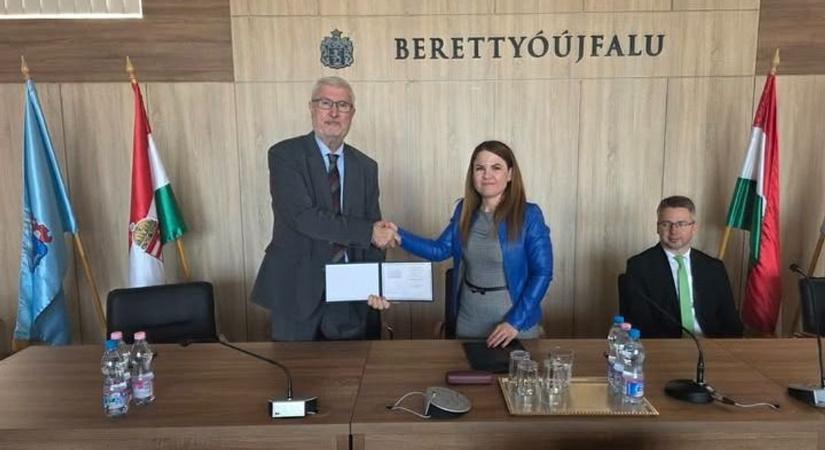 „Építsük közösen tovább választókerületünk jövőjét” – Vitányi István átvette országgyűlési megbízólevelét