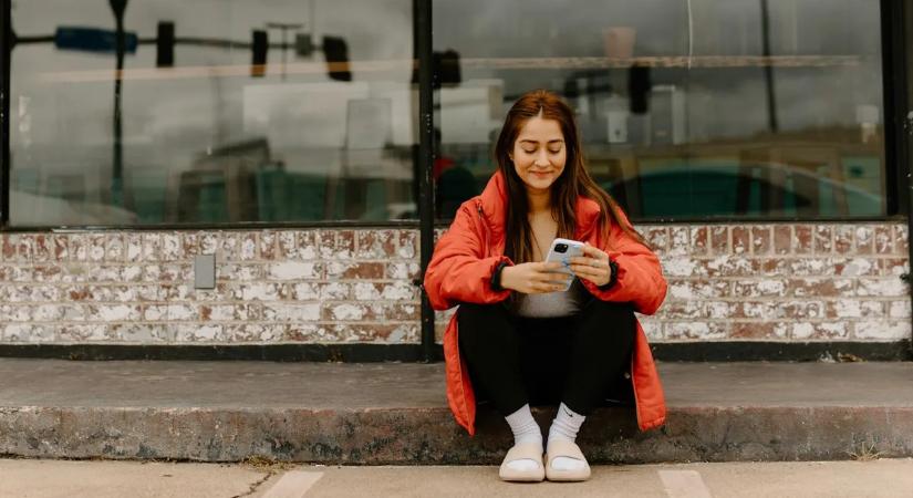 Vezetékes vagy mobil? Így interneteznek a magyarok