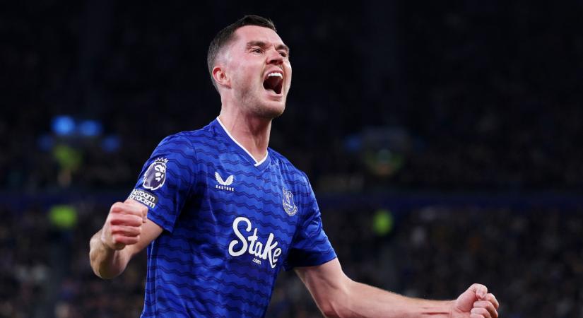 PL: hosszabbított rutinos védőjével az Everton! – Hivatalos