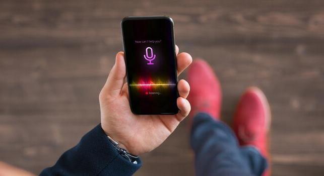 A Google is megszólalt az okosodó Siri kapcsán