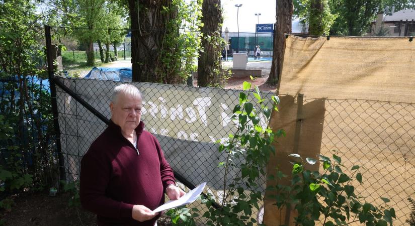 "Valóságos pokollá vált az életünk" – A pünkösdfürdői lakók idegein játszanak a teniszezők, kiszúrtak a nyugodt környékkel – Tehetetlenek a hatóságok