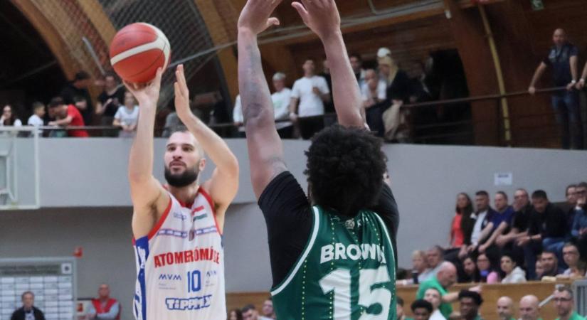 Újabb fontos pillérnek számító játékos hosszabbított Pakson