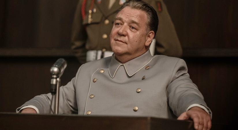 A Nürnbergben még mackós volt, de egy általa posztolt kép szerint Russell Crowe alaposan kipattintotta magát a Hegylakó kedvéért