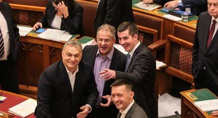 Átláthatatlan Magyarország költségvetése, az Orbán-kormány márciusban is rekordhiányt hozott össze