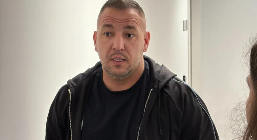 A tárgyalás végére futott be Curtis: könnyek közt nyilatkozott a rapper