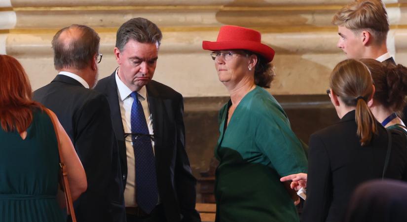 Habsburg György ötévnyi különélés után visszaköltözhet Sóskútra a feleségéhez