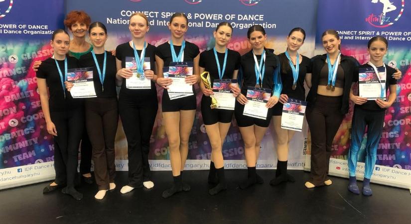 Éremeső és szakmai elismerés a kőszegi Dance Jam táncosainak az V. International Cup-on