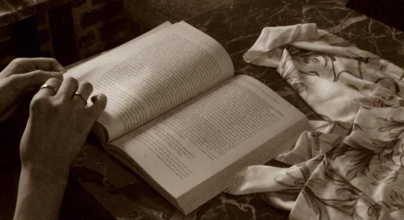 A 7 legjobb romantikus könyv, ha most vagy túl egy fájdalmas szakításon - ezek a történetek segítenek meggyógyítani a lelked