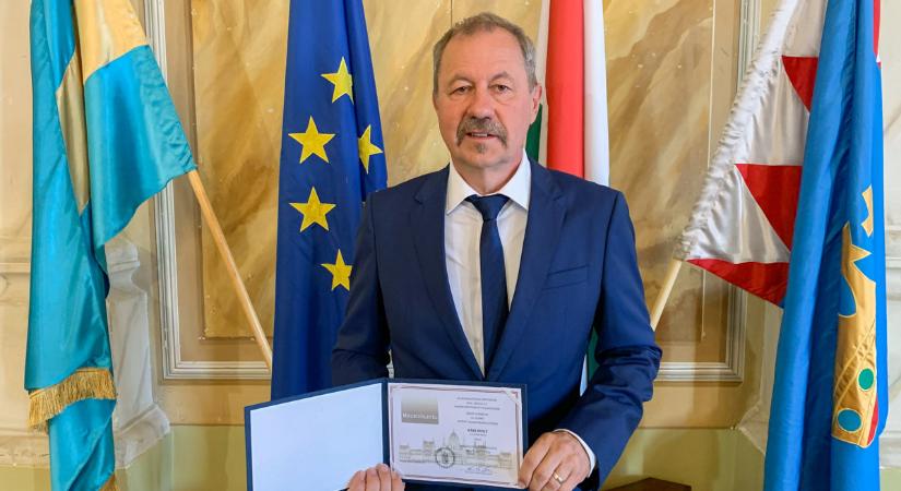 Ráki Zsolt ugyancsak ávehette megbízólevelét Gyulán