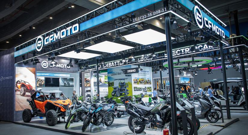 Izgalmas a hangulat a 2026-os Canton Fair-en, ahol a CFMOTO bemutatja egyre bővülő és sokszínű termékkínálatát