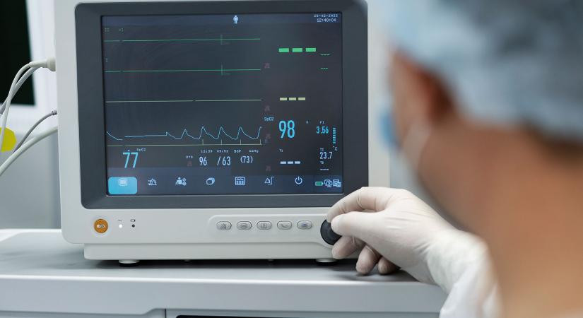 Kezd életjeleket adni az Intel, de még hosszú a gyógyulás