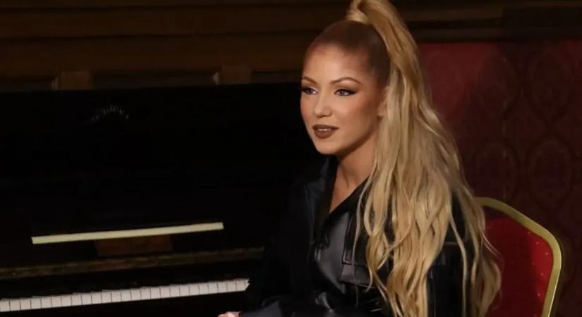 Dögös vörös: vadító képet osztott meg Tolvai Reni