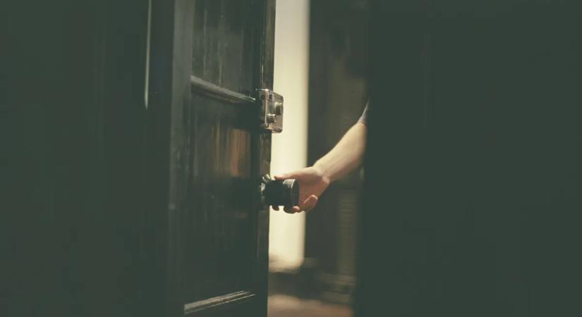 Horror szülők a bíróságon: elképzelhetetlenül kegyetlen módon végeztek saját lányukkal