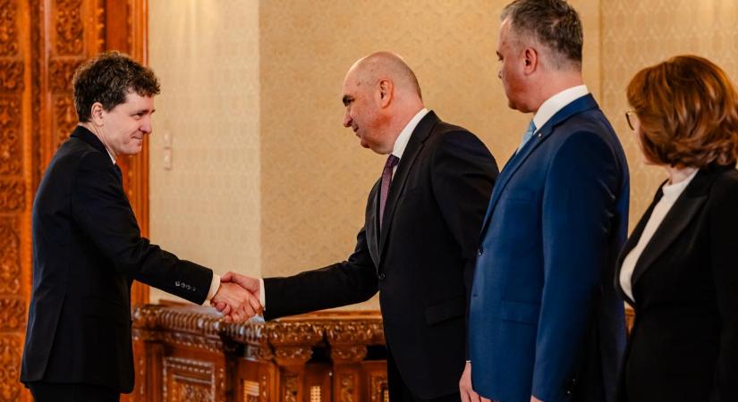 Nicușor Dan oldaná a feszültséget, Bolojan kisebbségi kormányt irányíthat