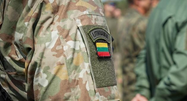 Litvánia leegyszerűsíti állampolgárai számára a külföldi polgári vagy katonai szolgálatot