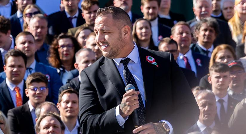 Vádat emeltek Curtis ellen, mert egy tavalyi teremtornán megütött egy, a csapatát szidalmazó szurkolót