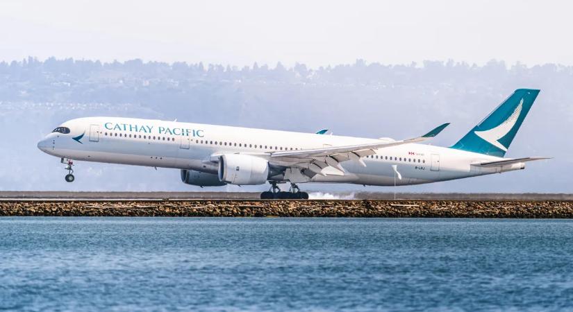 Tragédia a levegőben: rosszul lett és meghalt egy utas