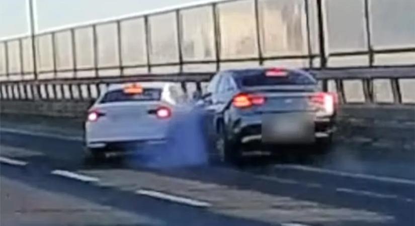 Egy rossz döntés okozott pokoli balesetet az M0-son – videó