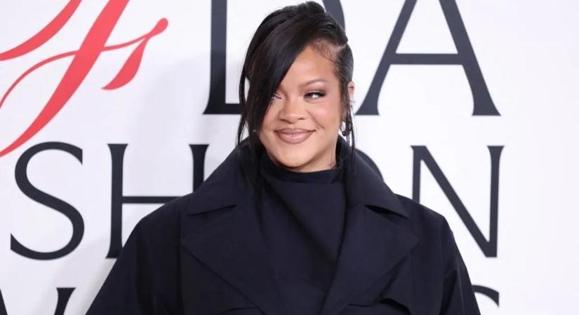 Rihanna nem fogta vissza magát: mindent megmutatott